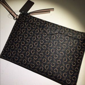 Women’s Guess wallet